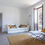 L Apartment