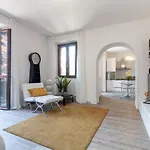 Apartment L *