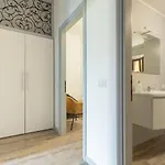 L Apartment Como